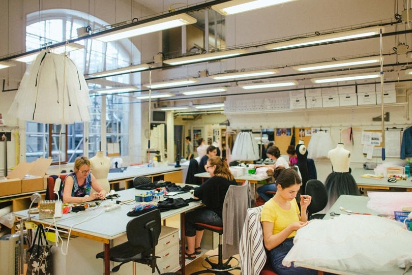 Selon une étude, les professionnels de la mode ne sont pas assez qualifiés Selon une étude, les professionnels de la mode ne sont pas assez qualifiés