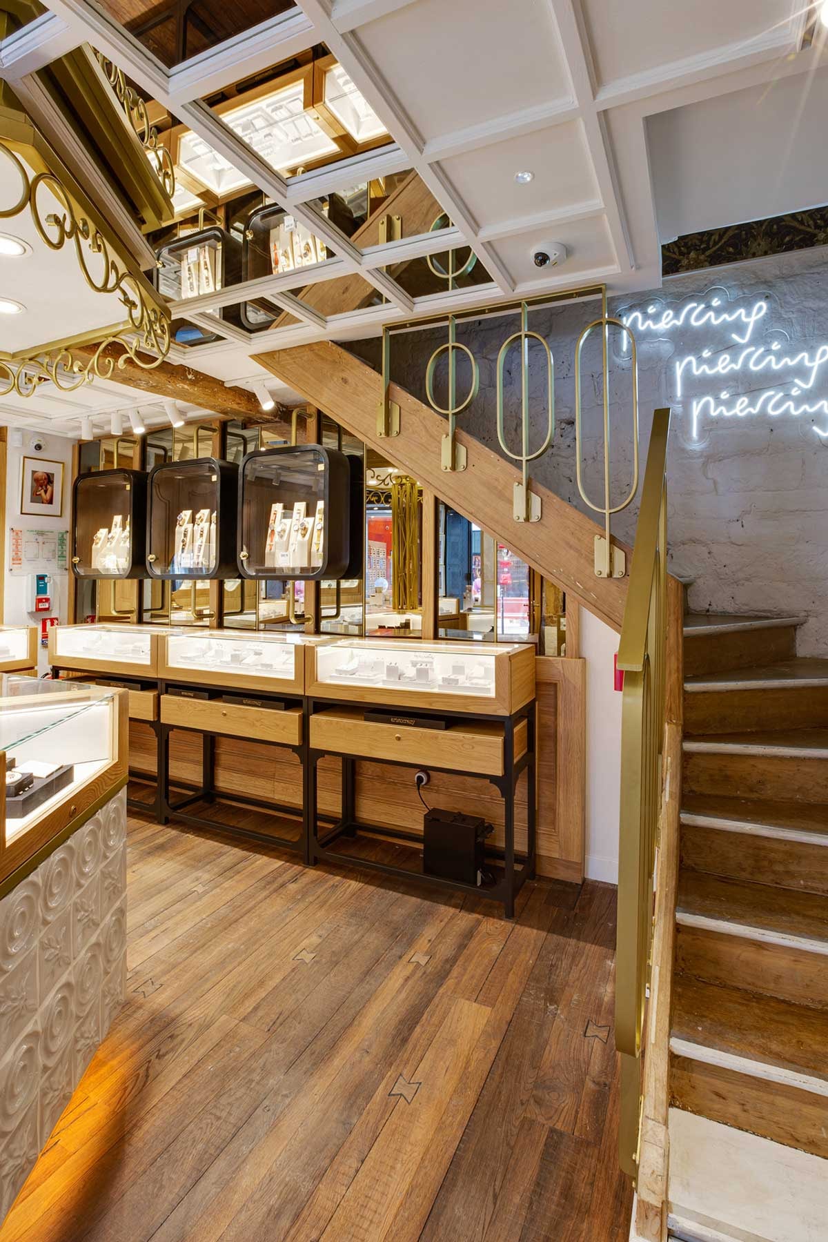 Le bijoutier Aristocrazy inaugure sa cinquième boutique en France Le bijoutier Aristocrazy inaugure sa cinquième boutique en France