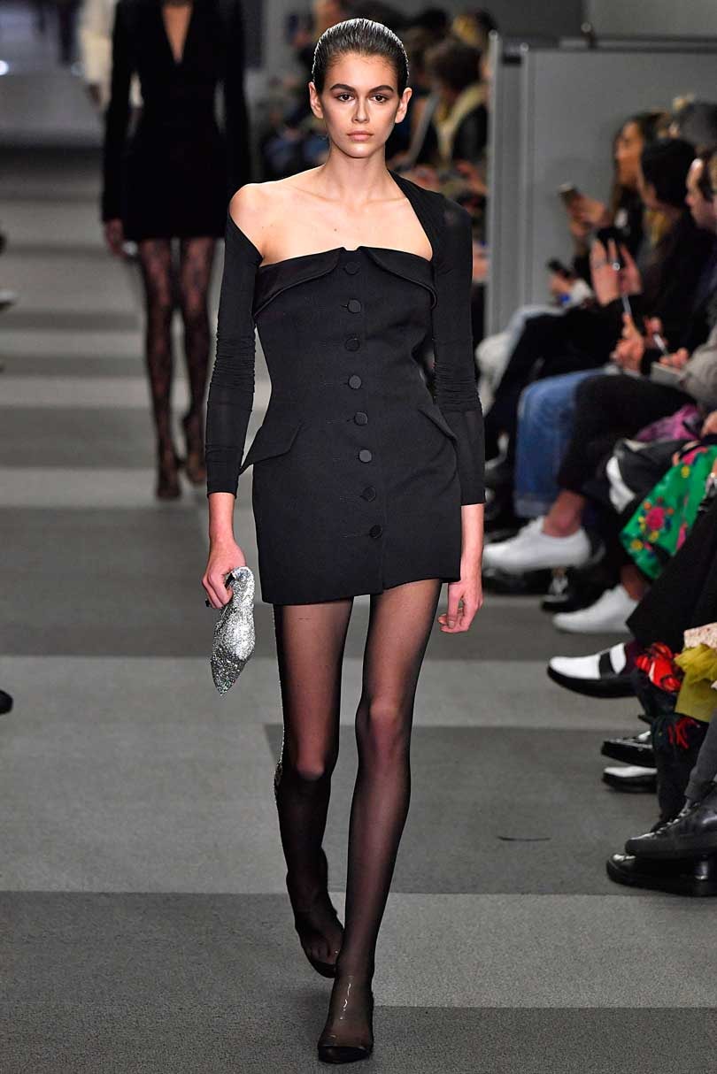 Wang in the office, Plein in outer space at New York Fashion Week Wang in the office, Plein in outer space at New York Fashion Week