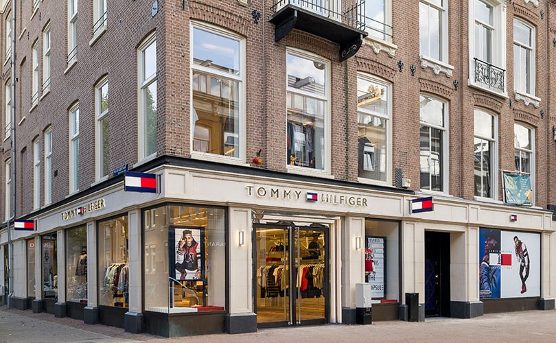 Window displays done right: 7 expert tips to get shoppers to come in Window displays done right: 7 expert tips to get shoppers to come in