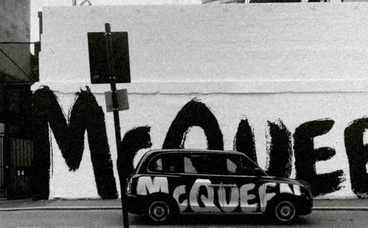 alexander mcqueen graffiti